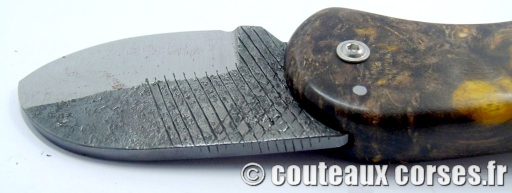Corsican Bulldog acier carbone et corne de bélier SKA 1 couteau-corse-corsican-bulldog-carbone-ska-MEDF800-18