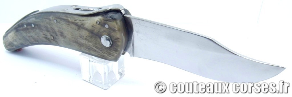 Couteau artisanal corse, A Vellutini 800 Cultella corsa cran arrêt lame carbone 3.0 mm et corne de bélier-10