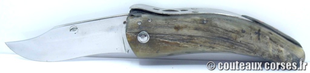 Couteau artisanal corse, A Vellutini cb952 Cultella corsa cran arrêt lame carbone 3.0 mm et corne de bélier-5