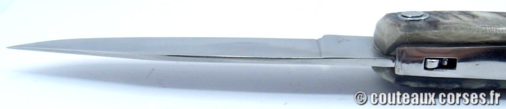 Couteau artisanal corse, A Vellutini 058 https://pay.sumup.com/b2c/XF46DAFVAV-8
