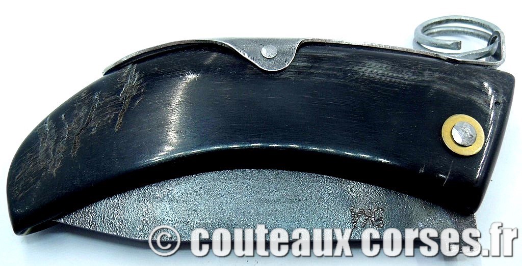 Couteau corse à cran d'arrêt king size avec anneau acier carbone et corne de bouc incrustation tête de sanglier argent-4