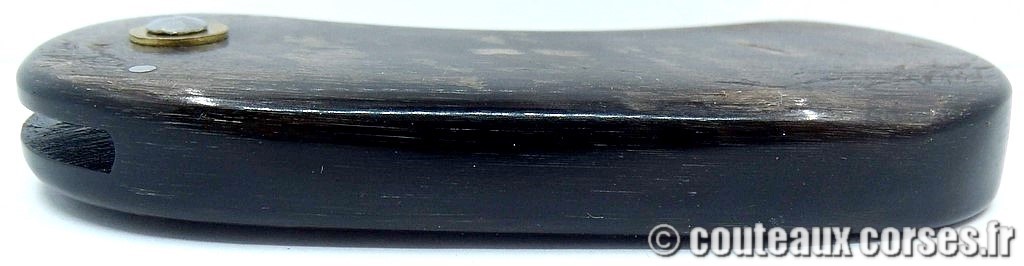 "Corsican Bulldog" acier carbone résine et pomme de pin 5 couteau-corse-corsican-bulldog_carbone-ska_MSDR843-64