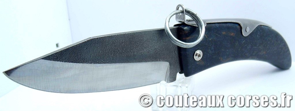 couteau corse artisanal corne bélier et acier carbone couteau-corse-cran-d-arret-anneau-ska-LDEN741-corne-1