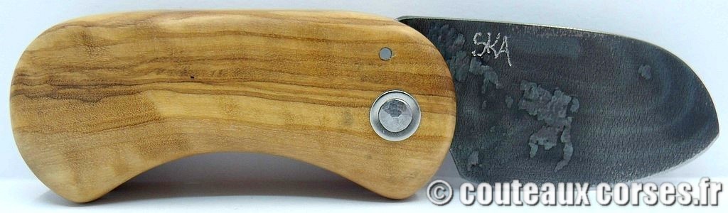 "Corsican Bulldog" acier carbone et olivier-6.jpg