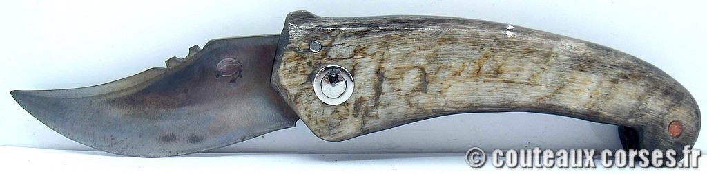Couteau artisanal corse, A Vellutini cb322 couteaux-corses-vellutini-AVKJSD9515