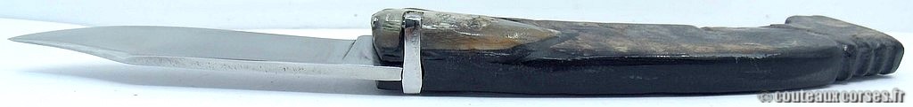 Couteau artisanal corse, A Vellutini 71 7cc Curnicciolu blocage de lame acier inox trempe douce 3.0 mm manche corne de bouc7.