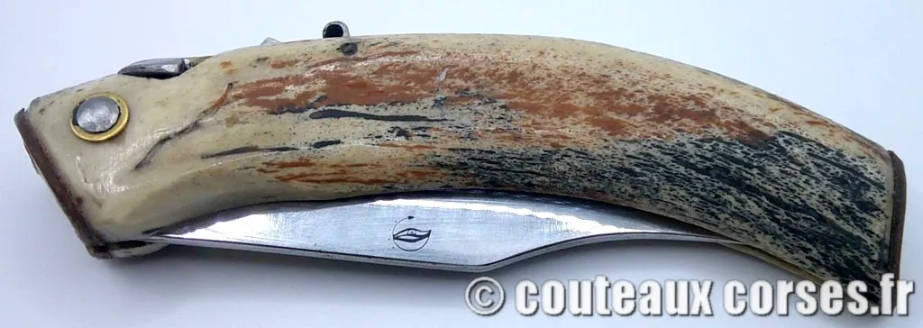 couteau-corse-blocage-lame-vellutini-801-1 couteau-corse-blocage-lame-vellutini-801-1