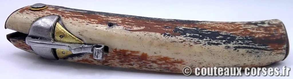 couteau-corse-blocage-lame-vellutini-801-3 couteau-corse-blocage-lame-vellutini-801-3