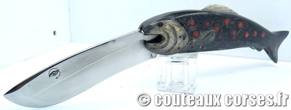 Couteau artisanal corse , A Vellutini 2 couteaux-corses-vellutini-GHDS741.j9