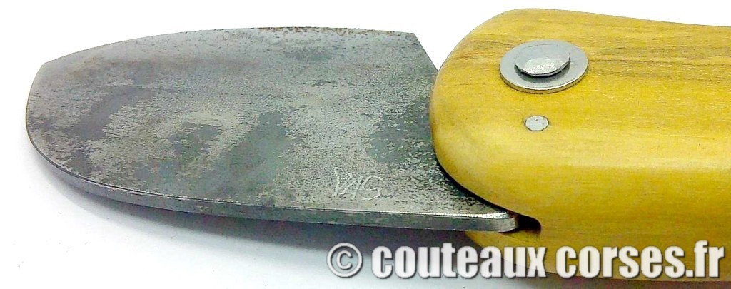 Corsican Bulldog acier carbone et corne de bélier SKA 1 couteau-corse-corsican-bulldog-carbone-ska--ERAOI401-8
