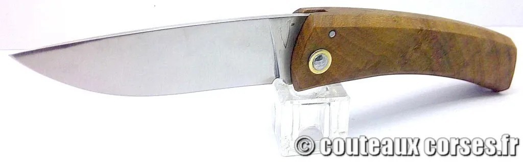 Curnicciolu lame acier 14c28 et manche corne de bélier LDFSO555 Curnicciolu lame acier 14c28 et racine d'olivier REOIY777