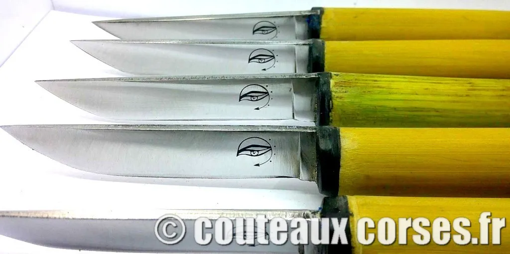 couteaux corses cultella corsa A Trombella 22 Service-Table_Vellutini_UEMHG845-5