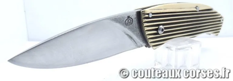 couteau-corse-lame-14c28-manche-amarante-9