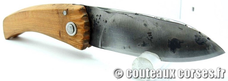couteau corse vertitable acier carbone et genevrier couteau-corse-curnicciolu-LBER753-padovani-28.jpg