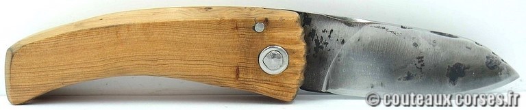 couteau corse traditionnel genevrier et acier carbone couteau-corse-curnicciolu-LBER753-padovani-6.jpg