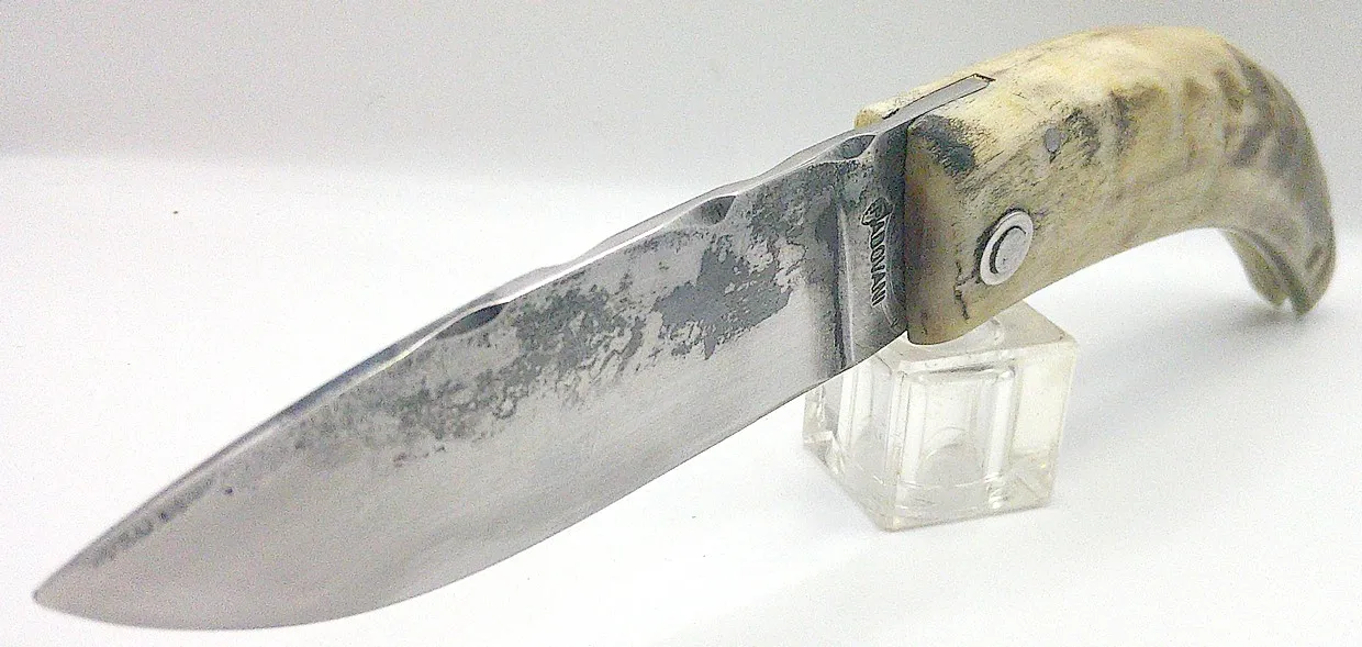Curnichjiolu Padovani en corne de bélier – lame XC75 de 9,6 cm