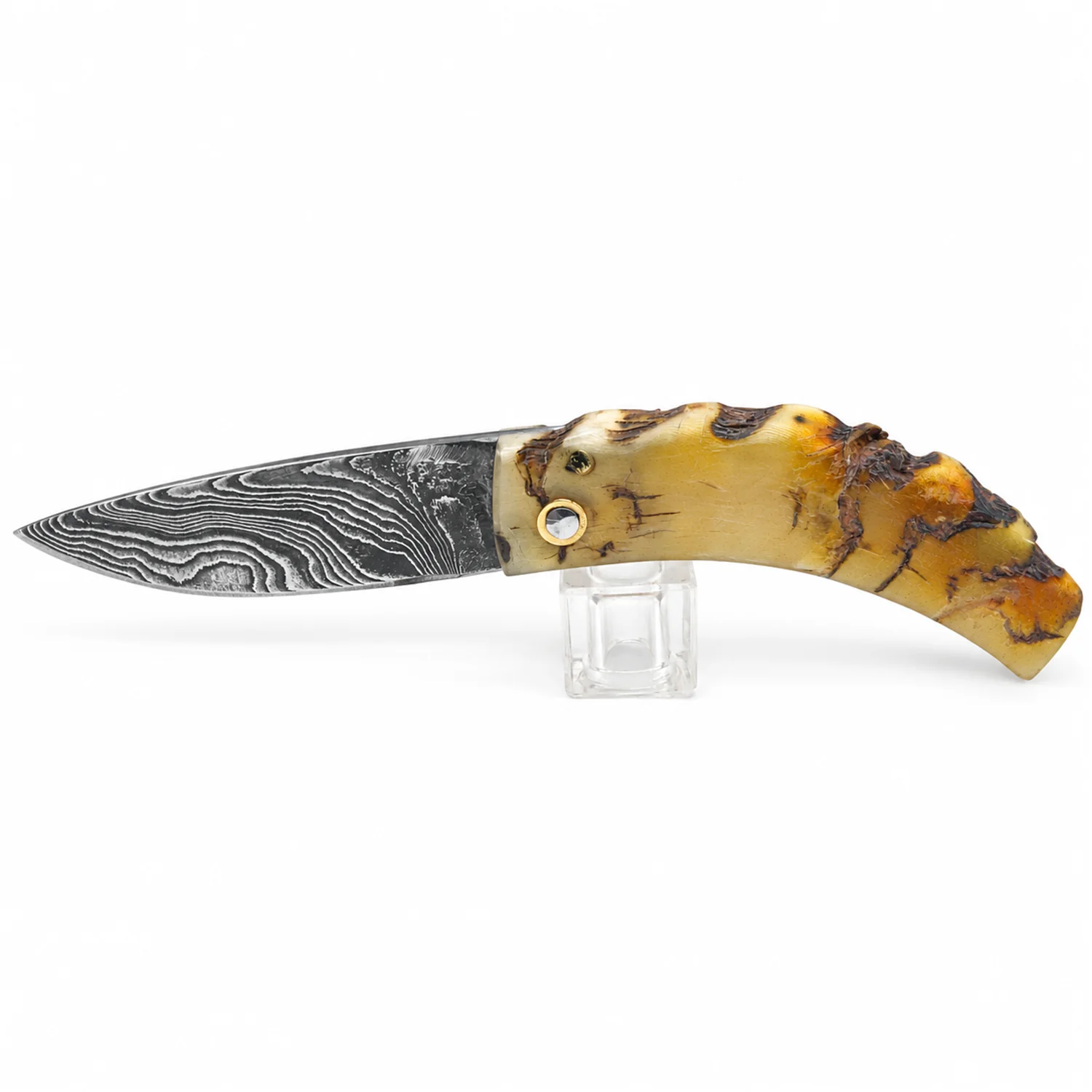Handcrafted Corsican knife by Manu Padovani – Damascus and raw tricolour horn