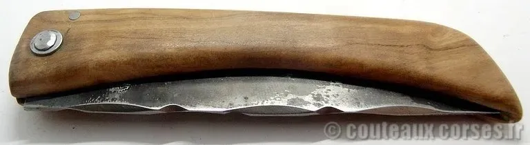 Couteau corse artisanal manche en olivier