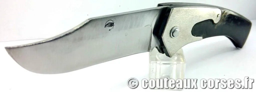 Cultella corsa – couteau corse artisanal carbone et corne de bouc